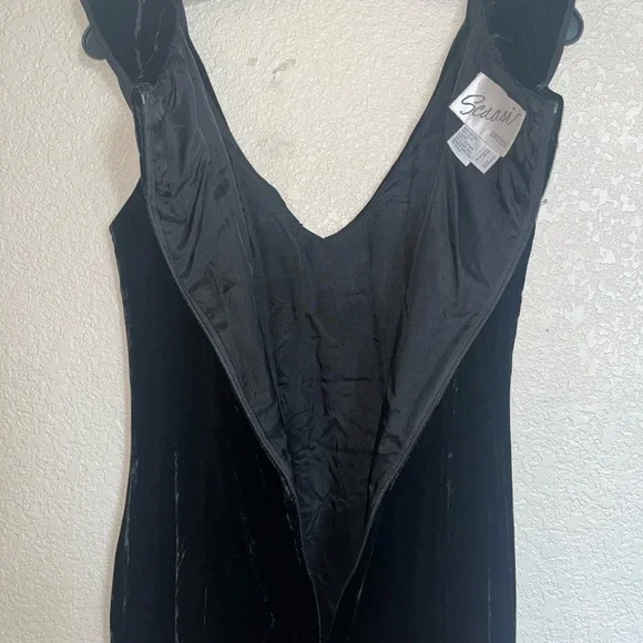 Arnold Scaasi Sheath Side Slit Velvet Silk Dress - Picture 6 of 7